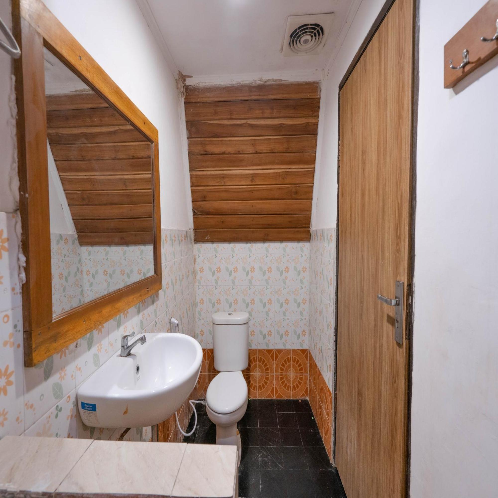 Hotel Reddoorz At Ocean 2 Gili Trawangan Zewnętrze zdjęcie